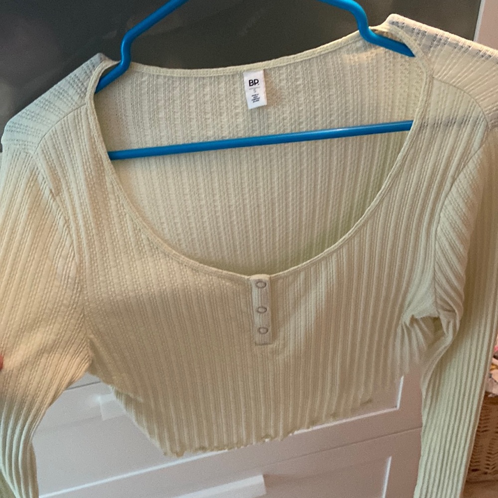 BP light green light weight top